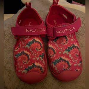Nautica Toddler Girls water shoes, size 10